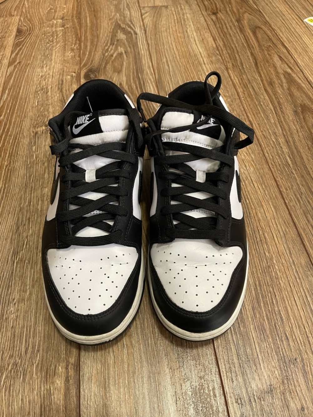 Nike Men’s Black and White Low-Top Sneakers